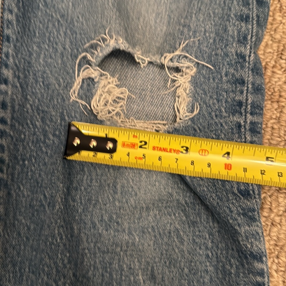 LEVI'S - WOMEN'S 26 - BLUE DENIM WEDGIE STRAIGHT JEANS CAPRI - Picture 9 of 9